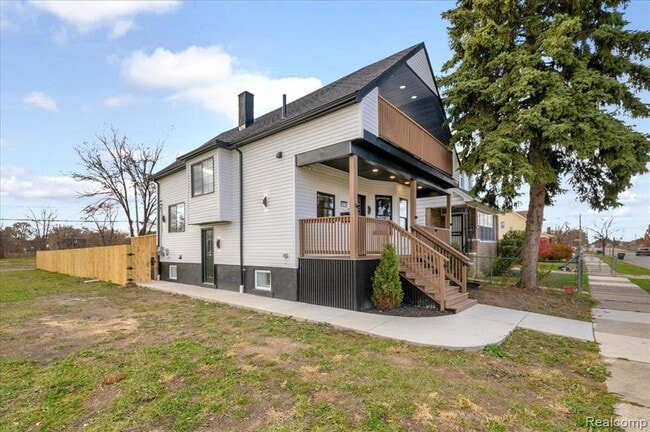 Photo - 2623 Fairview St