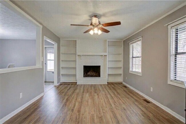 Photo - 1357 Monfort Rd
