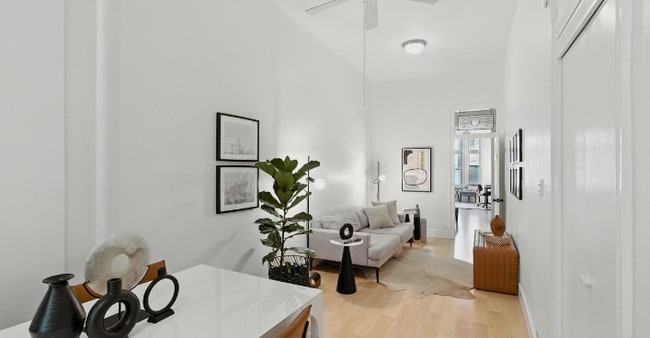 Photo - 152 N 9th St