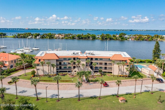 Photo - 18 Marina Isles Blvd Townhome