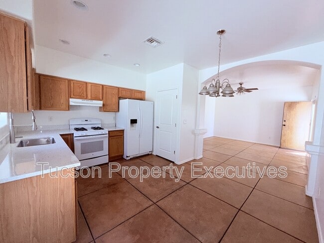 Photo - 324 W 23rd St