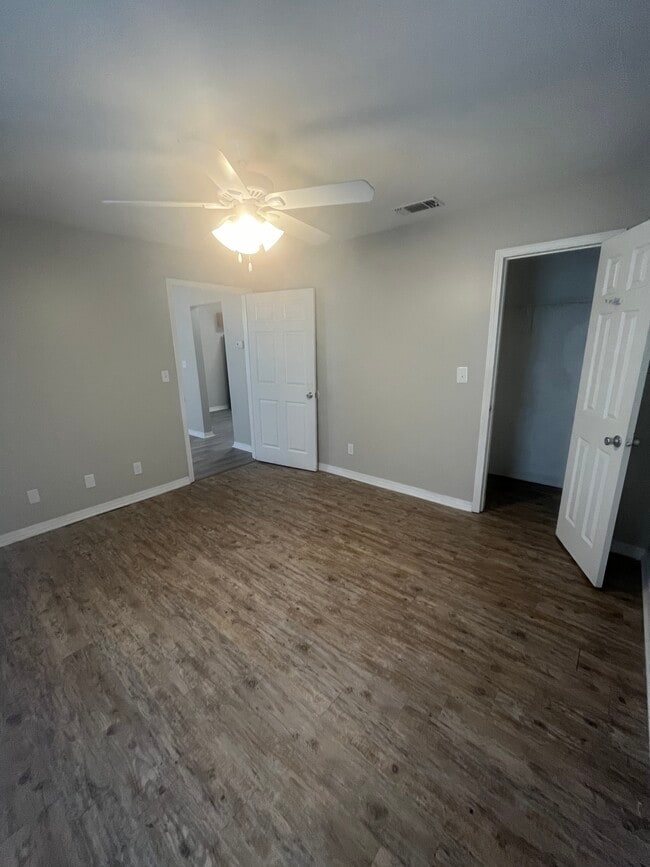 Camille Village Apartment Homes Pass Christian, MS