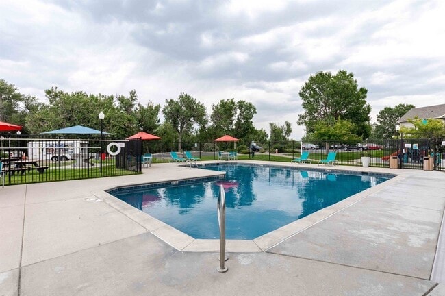 Photo - Waterford Place Apartments