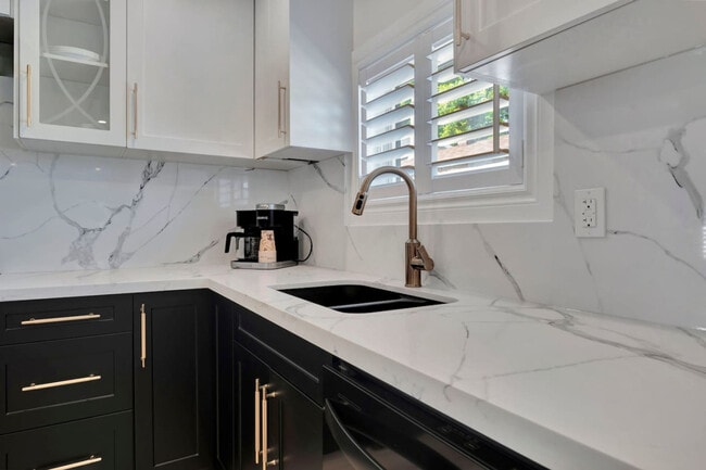 Photo - 4 Cecil Ave Unité SI ID1403762P