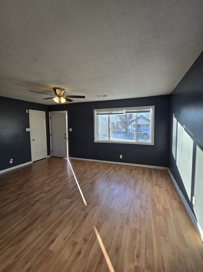 Photo - 1332 N Erie St