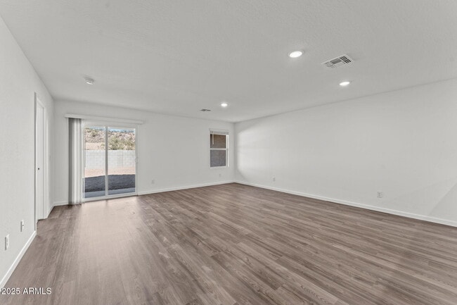 Photo - 716 Dylan Ct Casa Adosada