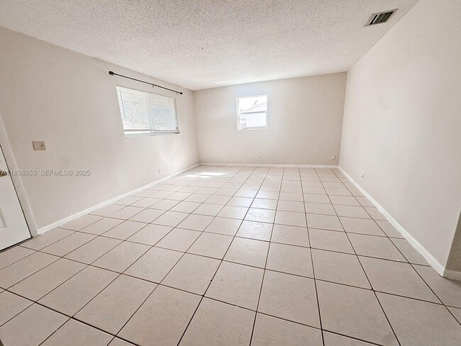 Photo - 3962 Park Ln Unit 3962