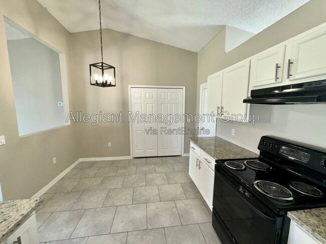 Photo - 1011 Morvan Ln