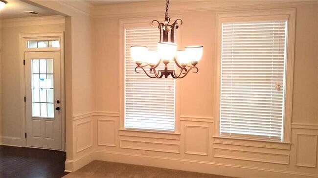 Photo - 235 Broadmoor Dr