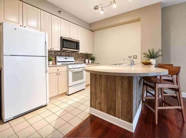 Photo - 330 N Jefferson St Unit 1407