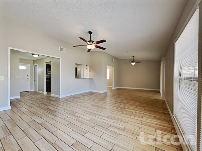 Photo - 1237 Edgerton Dr