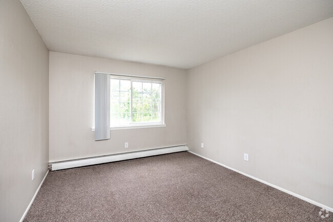 1BR, 1BA - 650 SF