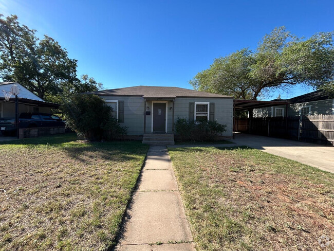 Building Photo - 2409 31st St Rental