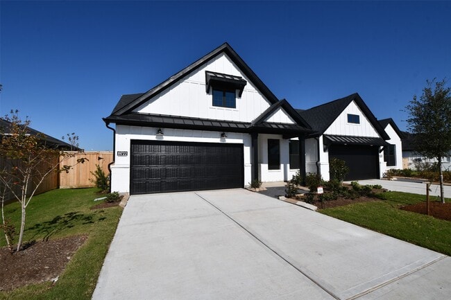 Building Photo - 19722 Dwight Eisenhower Dr