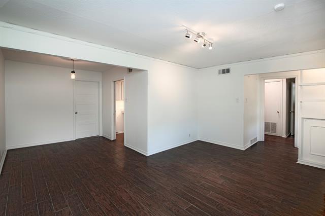 Photo - 2014 Peavy Rd