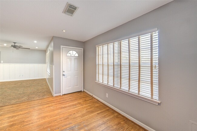 Photo - 2714 Southmore Ave