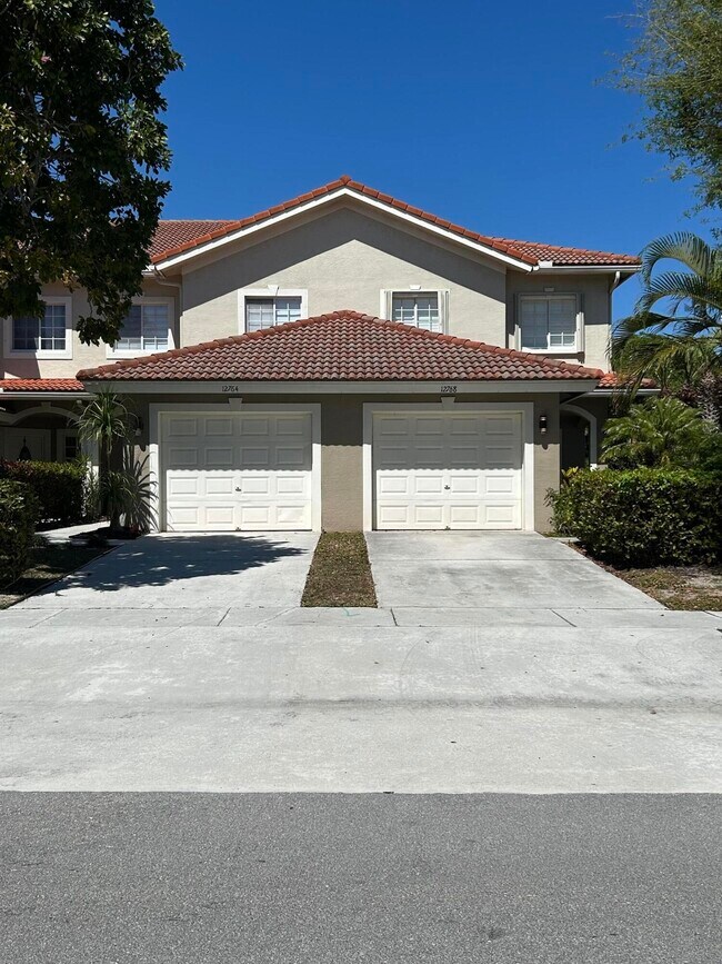 12768 Westhampton Cir