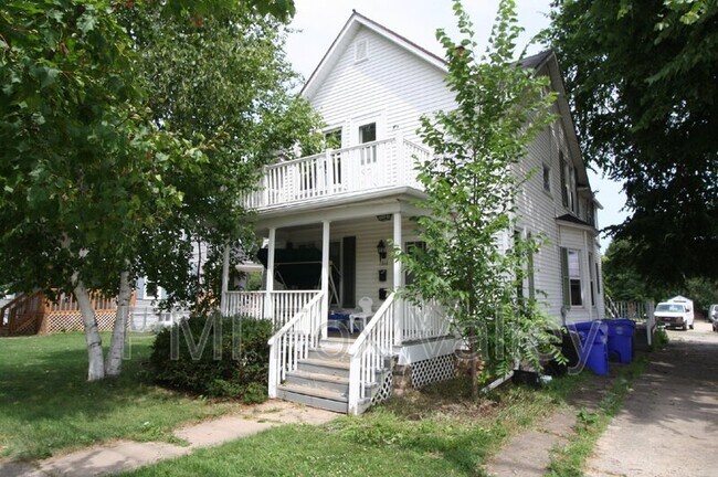 Photo - 1316 N Morrison St Unit UPPER