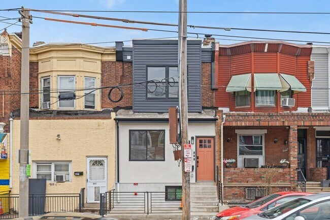 Photo - 6049 Elmwood Ave