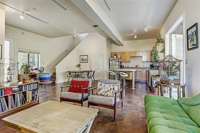 Photo - 911 Keith Ln Unidad 13