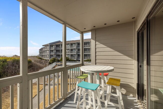 Photo - 2111 W Fort Macon Rd