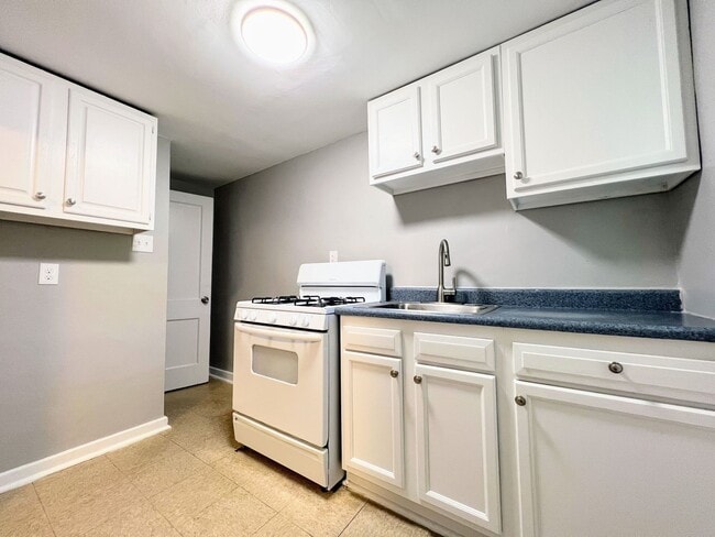 Photo - Comfortable 2 Bedroom in Convenient Location