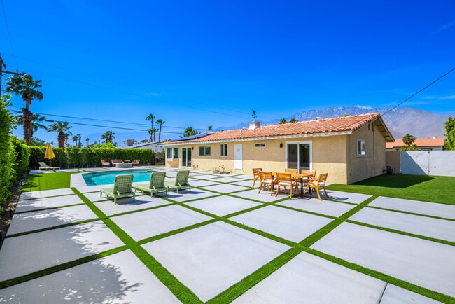 Photo - 2240 N San Gorgonio Rd Casa