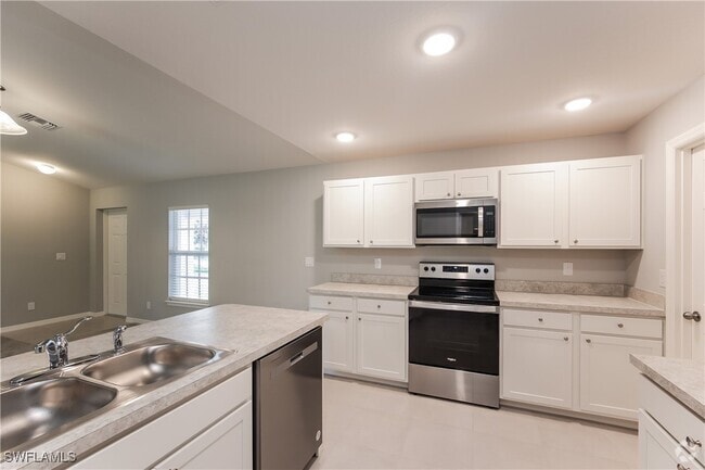 Building Photo - 3111 62nd St W Rental