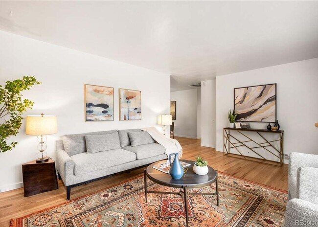 Photo - 3054 S Raleigh St