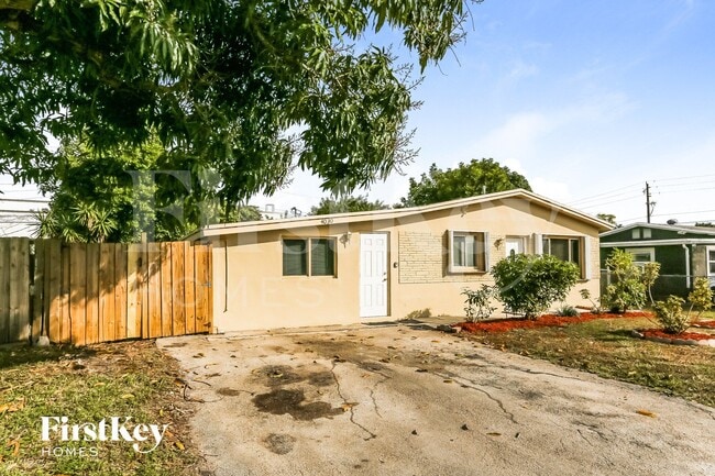 Photo - 4030 NW 8th Terrace