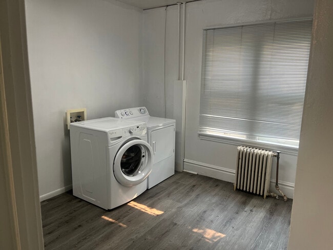 Photo - 322 W Minnesota St