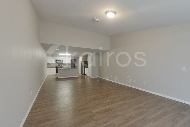 Photo - 18310 Gibraltar Ln
