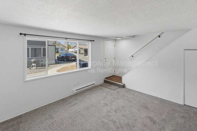 Photo - 2011 E Desmet Ave