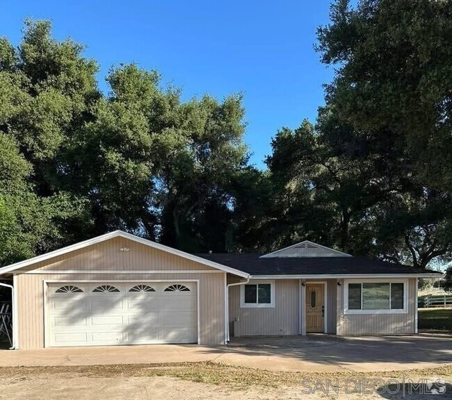 Building Photo - 1723 Buckman Springs Rd Rental