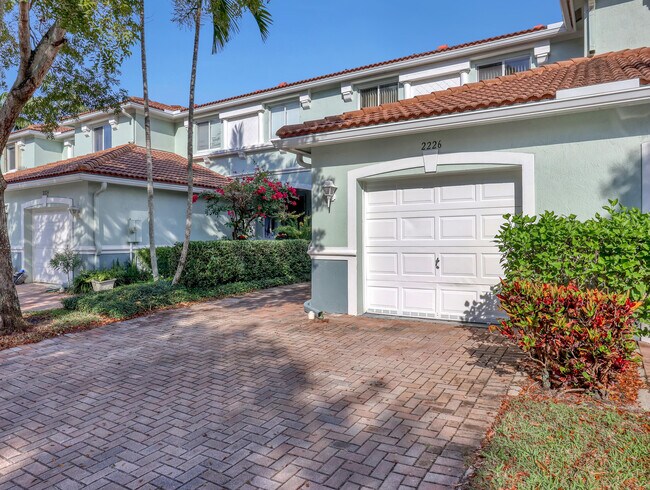 Photo - 2226 Oakmont Dr