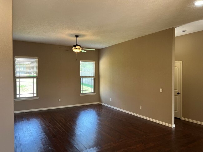 614 Galileo Dr