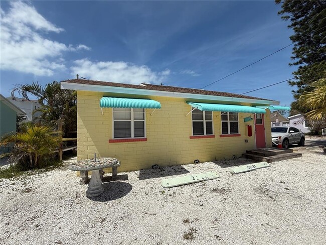 Building Photo - 8050 Bayshore Dr Rental