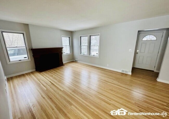 Building Photo - 5109 Windsor Ave Rental
