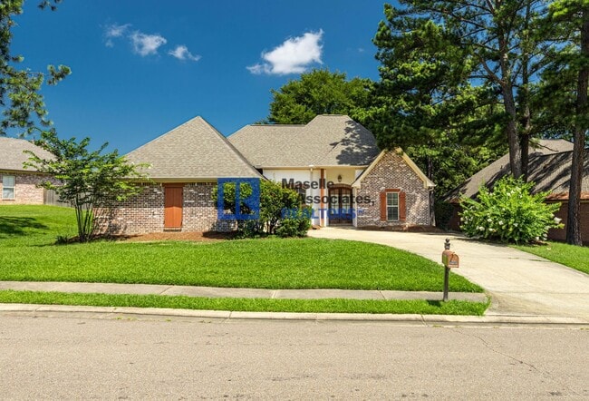 Building Photo - 4 Bed/3 Bath Home in Hartfield