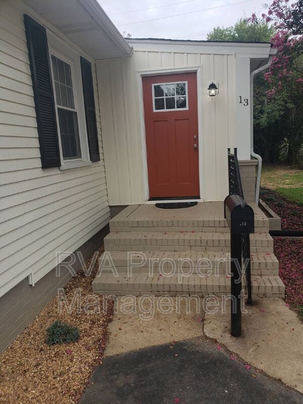 Photo - 13 W Berry St