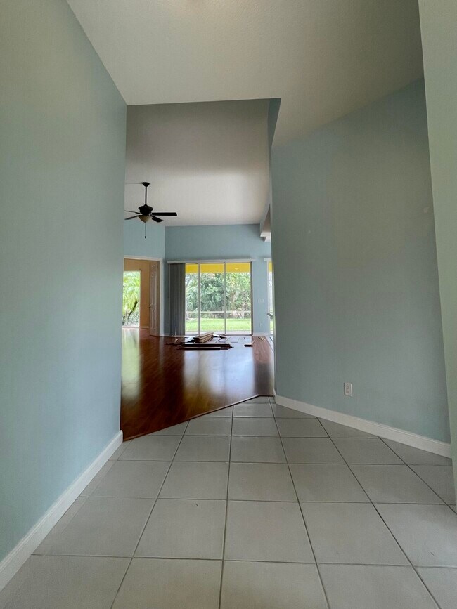 Photo - 10971 SW Fall Creek Dr