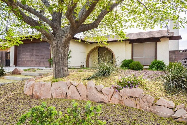 Photo - "Charming 3-Bed, 2-Bath Gem in the Heart of Las Vegas - 1311 Sq Ft of Comfort!"