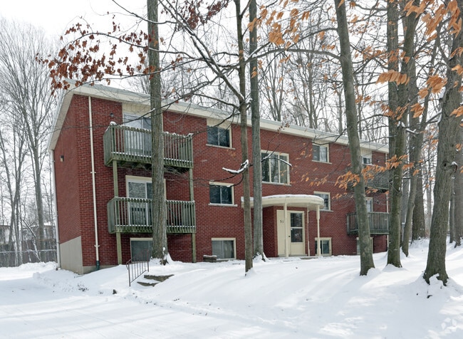 Building Photo - Quiet Place