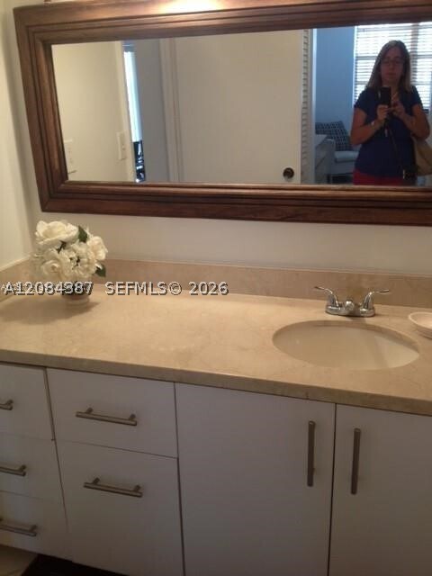 300 Bayview Dr Unit 501