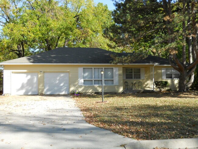 Photo - 926 Rockledge Rd