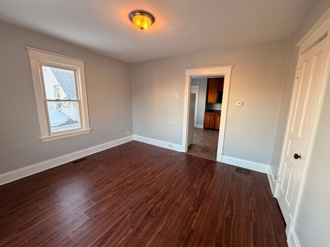 Photo - 2223 53rd St Unit UPPER FRONT