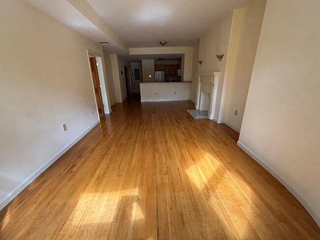 Photo - 1406 Beacon St Unit 2