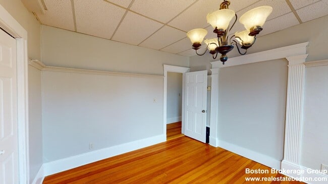 123 Boston St Unit 2