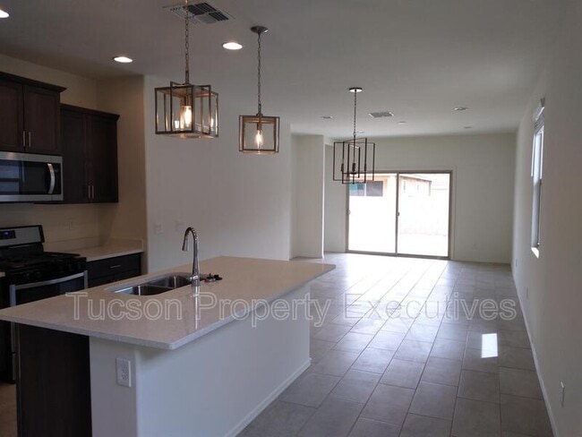 Photo - 10683 W Dickerson Dr