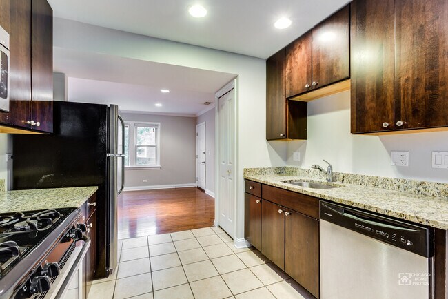623-631 Brummel - 2 Bed